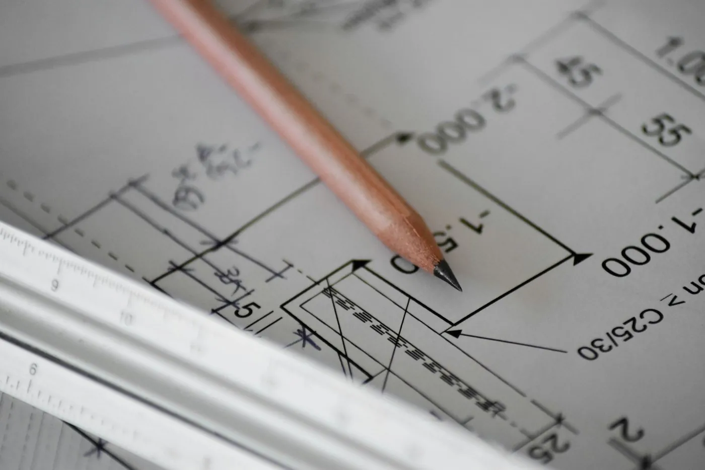 Plan de ferraillage avec béton C25/30 — étude d'ouvrages en béton armé